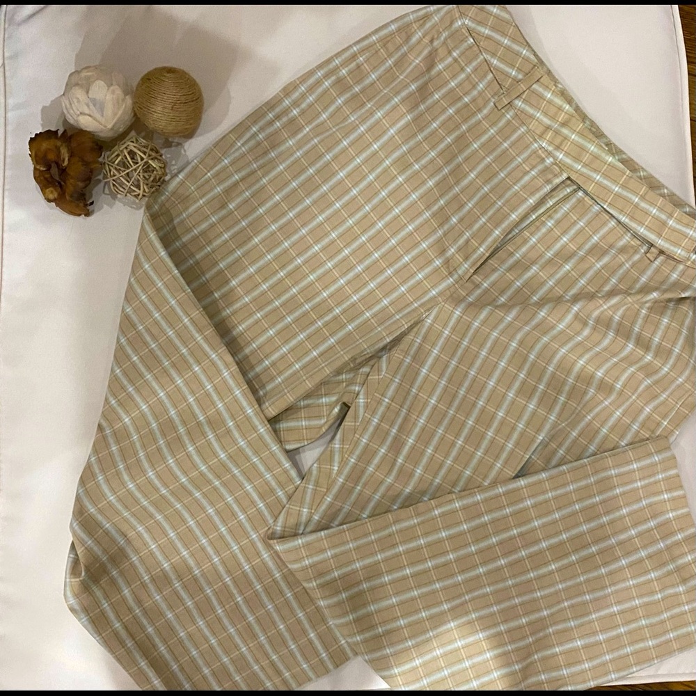 Liz Claiborne plaid capris pants